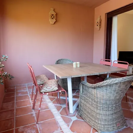 3+1 Bed Apartment, 100m Away From The ماربيا