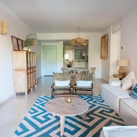 3+1 Bed Apartment, 100m Away From The ماربيا