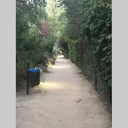 3+1 Bed Apartment, 100m Away From The Apartmán *