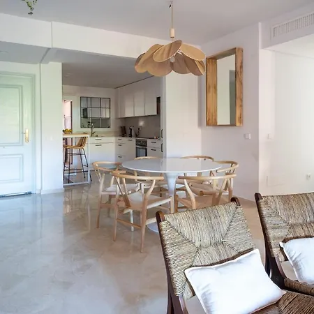 3+1 Bed Apartment, 100m Away From The Apartment