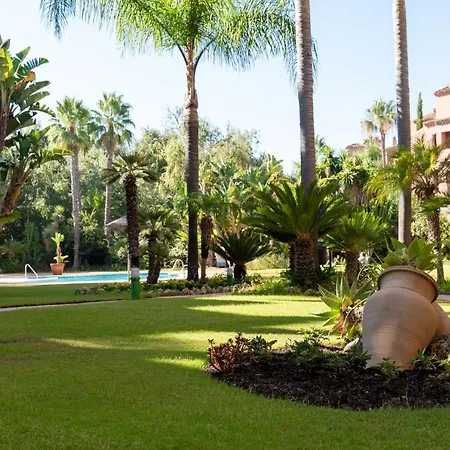 3+1 Bed Apartment, 100m Away From The Marbella