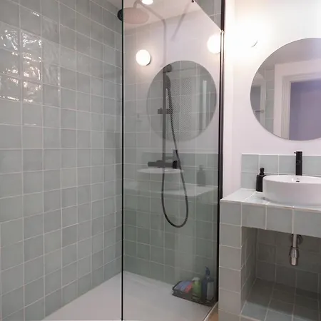 3+1 Bed Apartment, 100m Away From The アパート