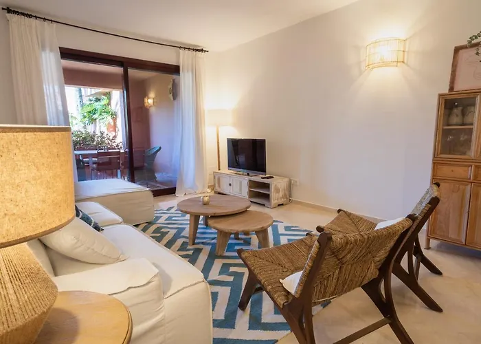 3+1 Bed Apartment, 100m Away From The شقة *
