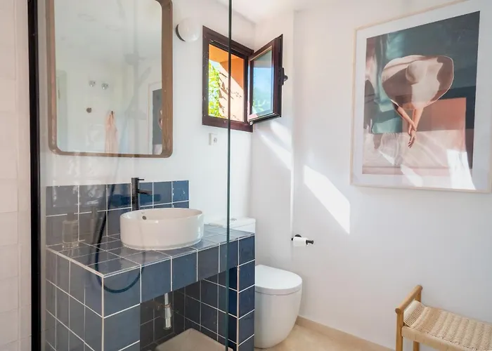 Apartment 3+1 Bed Apartment, 100m Away From The *