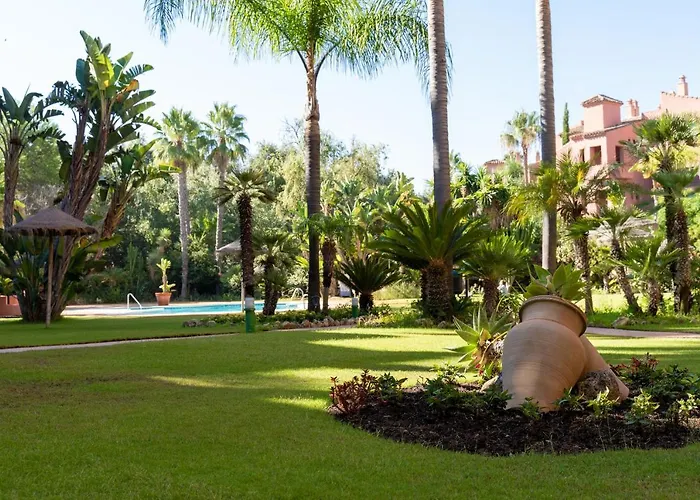 3+1 Bed Apartment, 100m Away From The Marbella