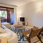 3+1 Bed Apartment, 100m Away From The 아파트 *